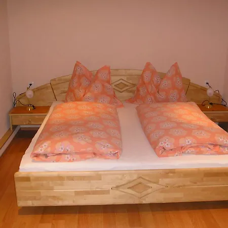 לינה וארוחת בוקר Vermietung & Verpachtung Zellermoosstrasse 14 *