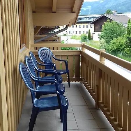 Vermietung & Verpachtung Zellermoosstrasse 14 לינה וארוחת בוקר *